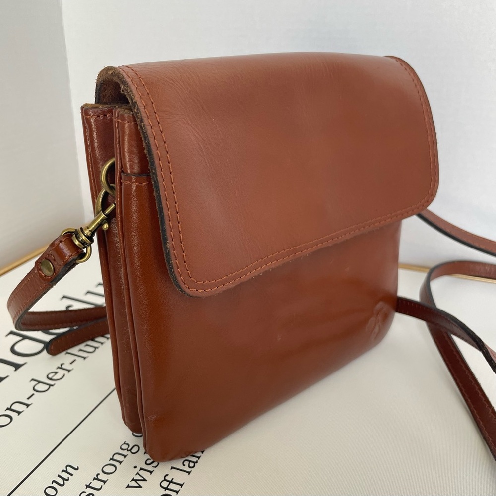 Patricia Nash Tan Flap Leather Crossbody Bag - Picture 2 of 14